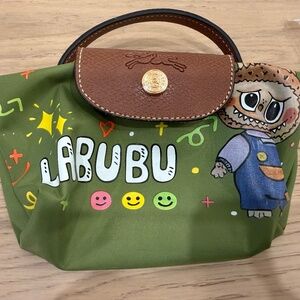 Longchamp x Labubu - Green Pop Art Mini Le Pliage Cross Body Pouch